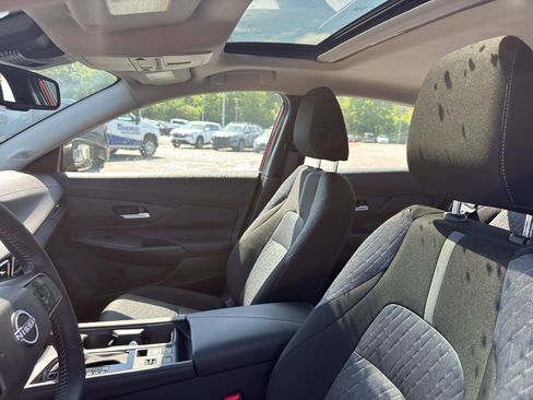 Certified 2026 Nissan Sentra SV w/ SV Convenience Package FWD image 25