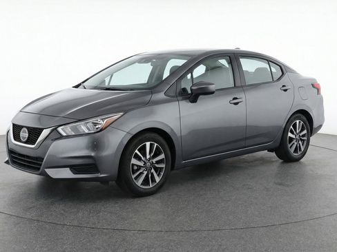 Used 2025 Nissan Versa SV image 3