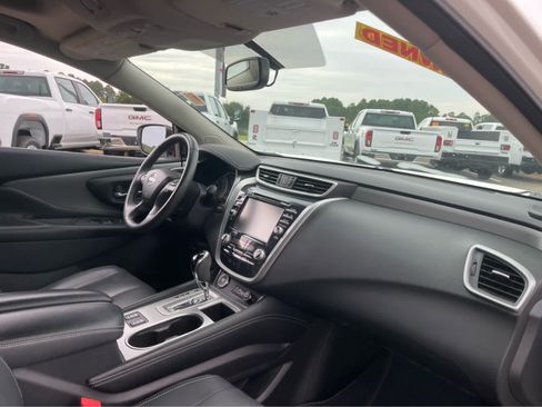 Used 2019 Nissan Murano SV w/ Premium Package FWD image 27