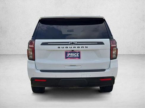 Used 2023 Chevrolet Suburban Z71 w/ Luxury Package image 6