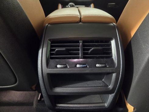 Used 2022 BMW X6 xDrive40i w/ M Sport Package AWD/4WD image 26