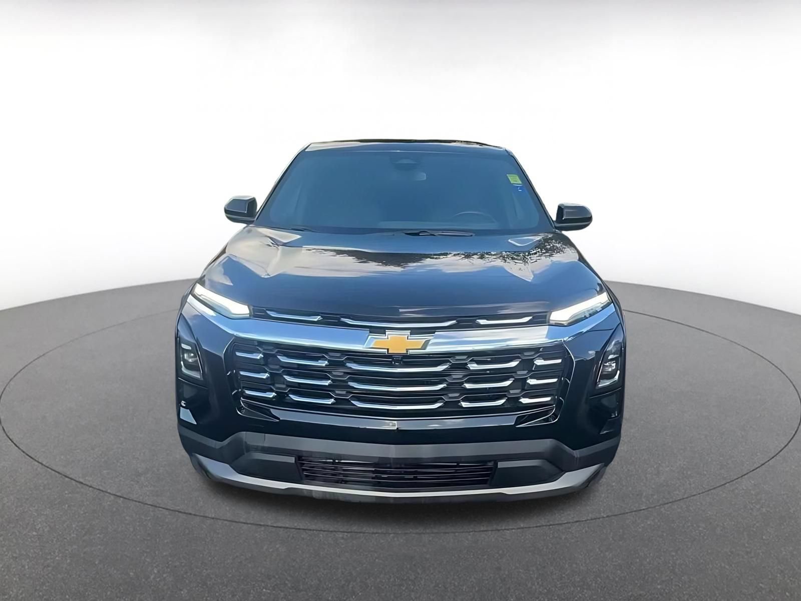 Used 2025 Chevrolet Equinox LT AWD/4WD image 4