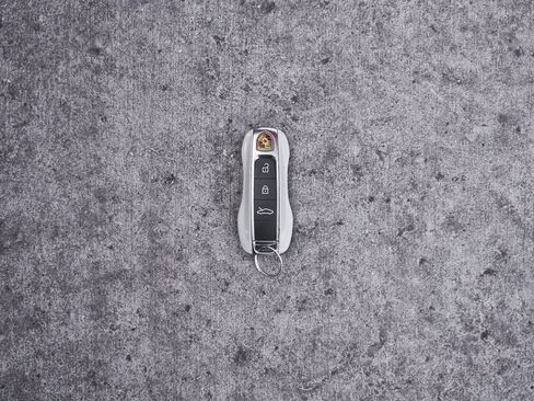 Used 2022 Porsche 911 Turbo S w/ 911 Turbo Sportdesign Package image 85