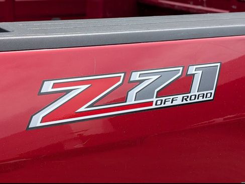 Used 2016 Chevrolet Colorado Z71 AWD/4WD image 12