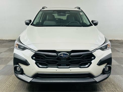Used 2024 Subaru Crosstrek 2.0i Premium image 2
