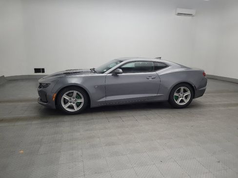 Used 2021 Chevrolet Camaro LT w/ Technology Package RWD image 2