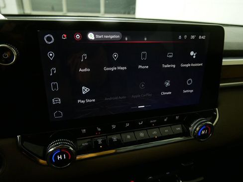 Used 2023 GMC Canyon Denali image 26