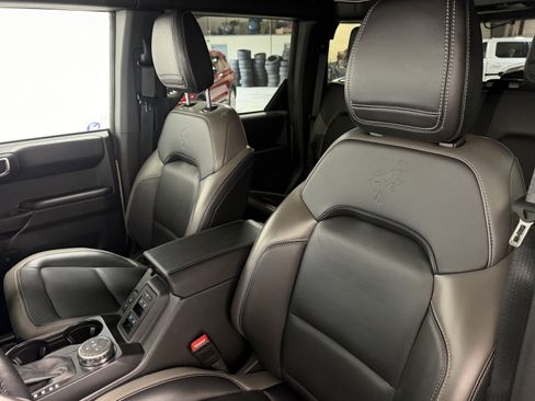 Used 2025 Ford Bronco Outer Banks AWD/4WD image 20