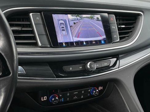 Used 2024 Buick Enclave Premium FWD image 18