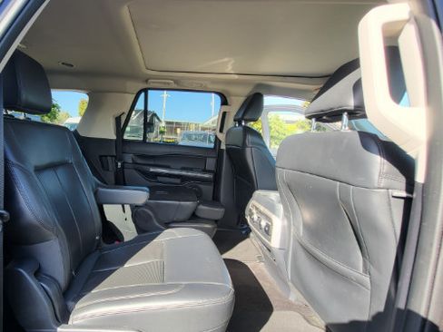 Used 2020 Ford Expedition Max Limited w/ Equipment Group 303A AWD/4WD image 15