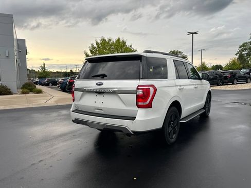 Used 2021 Ford Expedition XLT AWD/4WD image 6