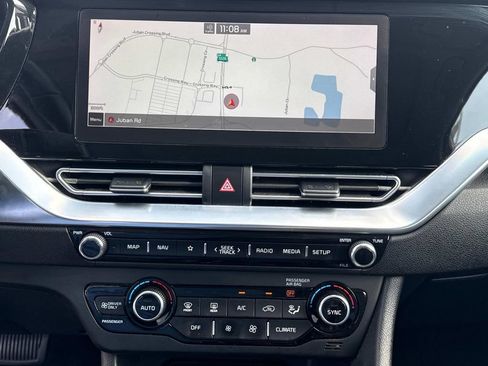 Used 2022 Kia Niro Touring Special Edition FWD image 30