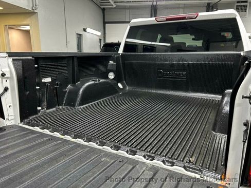 Used 2024 GMC Sierra 1500 Pro w/ Pro Value Package image 14