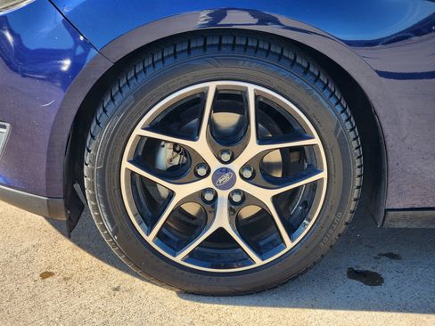 Used 2017 Ford Focus SEL image 11