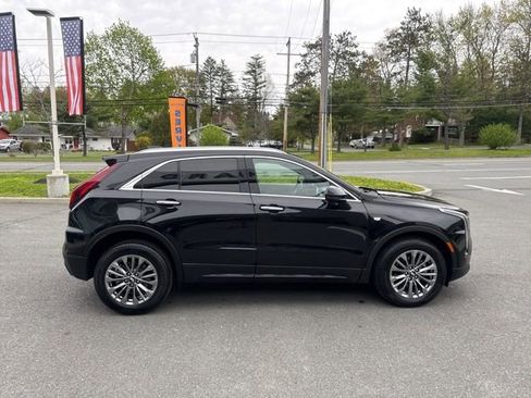 Used 2024 Cadillac XT4 Premium Luxury AWD/4WD image 5