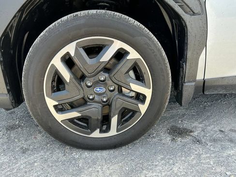 Certified 2025 Subaru Forester Limited w/ Protection Package (1PH) AWD/4WD image 7