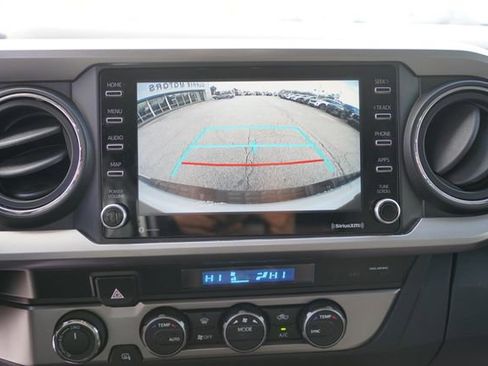 Used 2022 Toyota Tacoma 4x4 Double Cab image 12