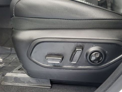 New 2025 Jeep Grand Cherokee L Limited image 18