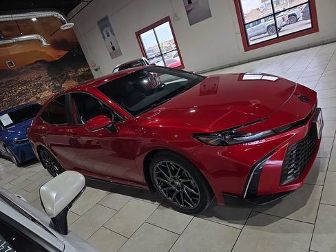 Certified 2026 Toyota Camry SE w/ Multimedia Upgrade Package FWD image 5