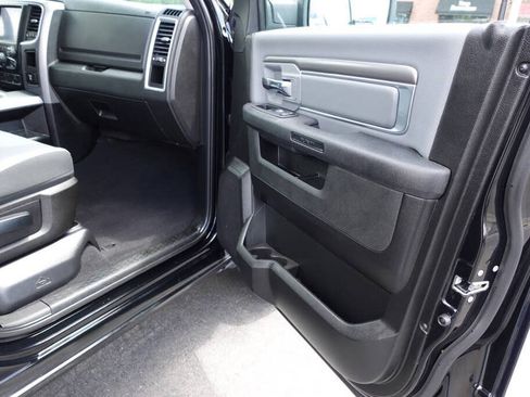 Used 2022 RAM 1500 Classic SLT w/ Electronics Convenience Group AWD/4WD image 32