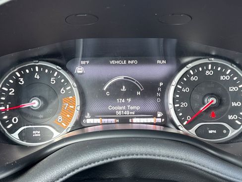 Used 2022 Jeep Renegade Trailhawk AWD/4WD image 28