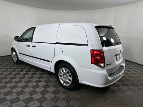 Used 2014 RAM C/V Tradesman image 5