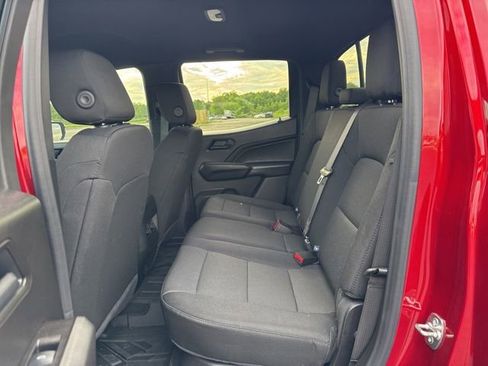 Used 2026 Chevrolet Colorado W/T AWD/4WD image 9