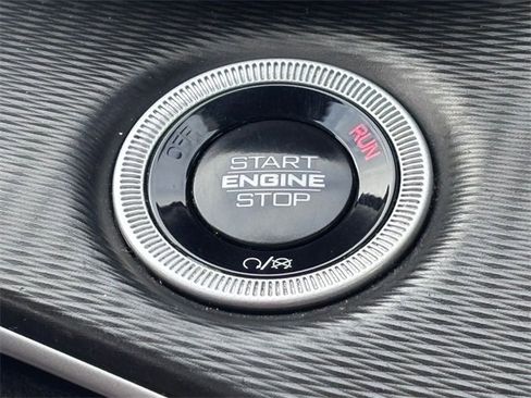 Certified 2024 Jeep Grand Cherokee L Laredo image 19