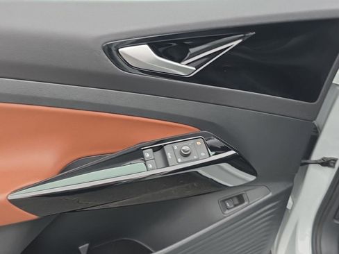 Used 2021 Volkswagen ID.4 Pro S w/ Gradient Package image 14