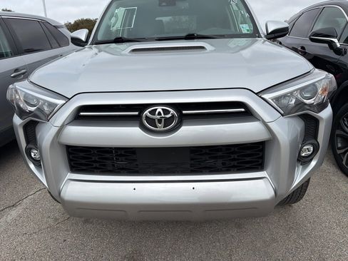 Used 2024 Toyota 4Runner TRD Off-Road image 2
