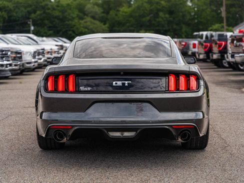 Used 2017 Ford Mustang GT w/ GT Performance Package RWD image 7