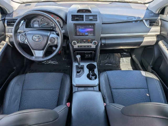 Used 2013 Toyota Camry SE FWD image 12