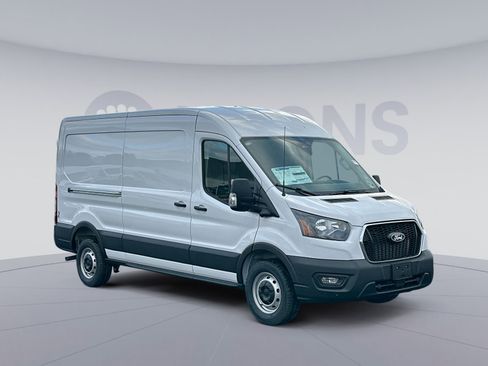 New 2026 Ford Transit 250 148 Medium Roof w/ Load Area Protection Package image 10