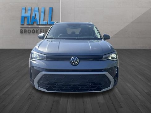 Certified 2025 Volkswagen Taos SE AWD/4WD image 9