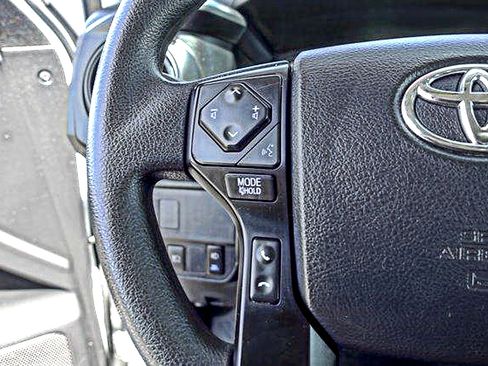 Used 2023 Toyota Tacoma SR AWD/4WD image 19