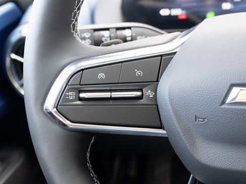 New 2025 Chevrolet Equinox EV LT w/ LPO, Blackout Package image 7