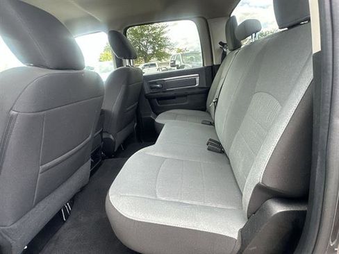 Used 2022 RAM 1500 Classic SLT image 45