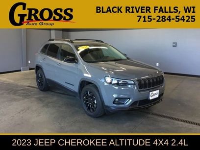 Used 2023 Jeep Cherokee Altitude Lux