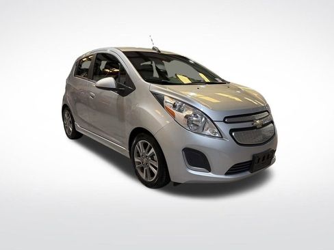 Used 2016 Chevrolet Spark LT image 3