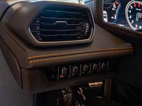 Used 2023 Lamborghini Huracan EVO RWD image 49