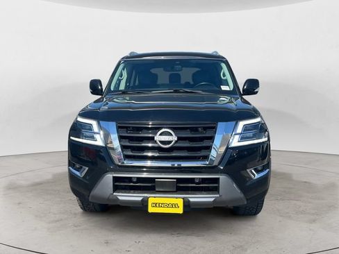 Used 2024 Nissan Armada SV AWD/4WD image 2