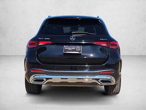 Certified 2024 Mercedes-Benz GLC 300 4MATIC image 7