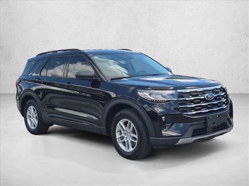 New 2026 Ford Explorer Active w/ Active Comfort Package RWD image 7