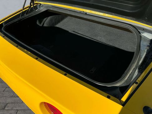 Used 2003 Chevrolet Corvette Convertible w/ Preferred Equipment Group1 image 18