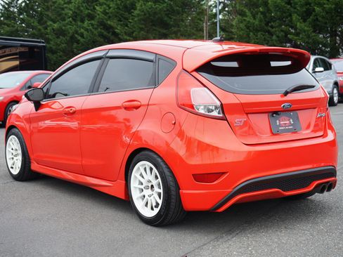 Used 2016 Ford Fiesta ST FWD image 3