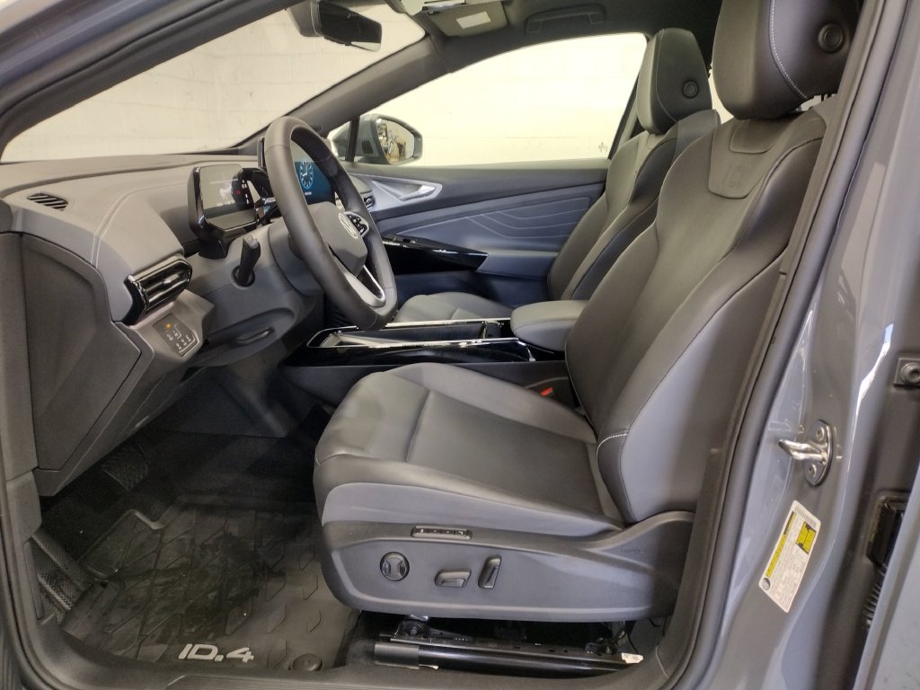 Used 2023 Volkswagen ID.4 Pro S AWD/4WD image 22