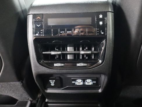 Used 2021 Jeep Grand Cherokee L Limited AWD/4WD image 29