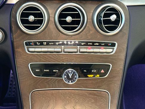 Used 2021 Mercedes-Benz C 300 4MATIC Sedan image 17