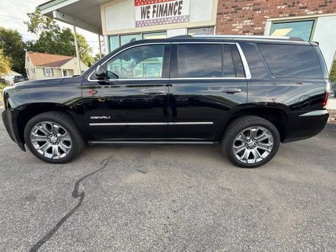 Used 2015 GMC Yukon Denali w/ Premium Package AWD/4WD image 8