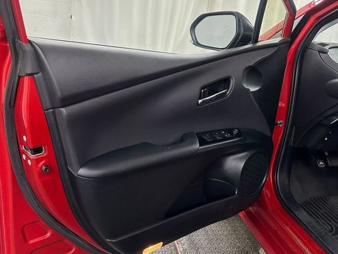 Used 2021 Toyota Prius Prime LE FWD image 8
